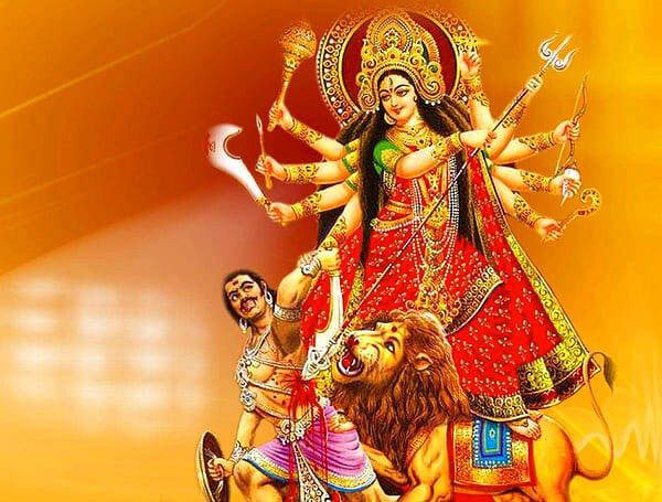 दुर्गा चालीसा और आरती सहित: माँ दुर्गा की आराधना का पूरा विधान